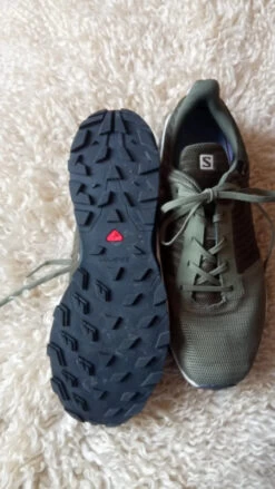 Chaussures De Randonnée Salomon 15 Chaussures De Randonnée Salomon -Magasin De Camping En Plein Air 2390dd59092813f57a847b9d383e5b27