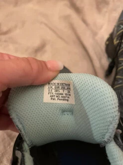 Chaussures De Trail Running Salomon 38,5 -Magasin De Camping En Plein Air 2be924b806b40458165e908c1d7de094