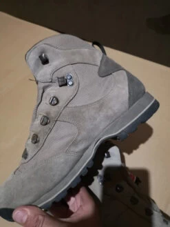 Chaussures De Randonnée Garmont Goretex -Magasin De Camping En Plein Air 404ea12d587f1a97d2737d53a542f1ed