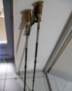 Bâtons De Randonnée Crivit -Magasin De Camping En Plein Air 57f21326a365efbd3d3dc3c19b053c3b