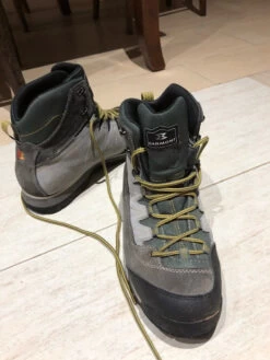 Scarpa Garmont Perfette Condizioni - Trekking - Hiking -Magasin De Camping En Plein Air 5892e88a7ebc3883b49d206b1c392d11