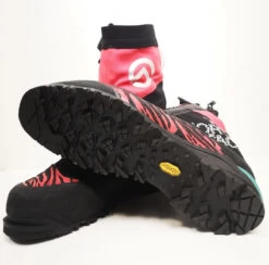 CHAUSSURES ALPI THE NORTH FACE SUMMIT TORRE EGGER TAILLE : 42 -Magasin De Camping En Plein Air 59342dd56a73c6b9e5f7a5544f205745