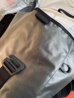 Sac à Dos Osprey Zaino Messenger Urban Nero -Magasin De Camping En Plein Air 5ce2e5bc6b6b1b6a921847f45be56204