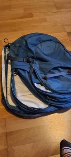 Sac à Dos FEMME Osprey Nova Woman 33 -Magasin De Camping En Plein Air 74bd6792ff7c27ef66dab85d0447d05e