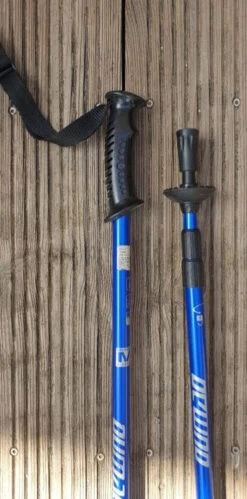 Bâtons De Randonnée Réglable 110-135cm -Magasin De Camping En Plein Air 81179c9da7b53aa9099a85f0d1cbbe1d