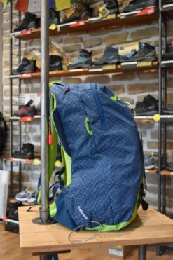 Millet Pierra 25 / Sac De Ski Touring Mixte Vert -Magasin De Camping En Plein Air 8b4bc2915411fada8587fd2f4f56fd04