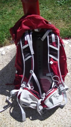 Sac à Dos Randonnée . Osprey Talon 33 -Magasin De Camping En Plein Air 9e140940aada7ed20781819fc4ed4e19