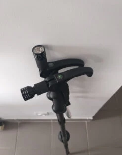 Bâtons De Randonnée Pédestre Neuf -Magasin De Camping En Plein Air 9e5184972d9c4dca80d2ac69a46cd2c7