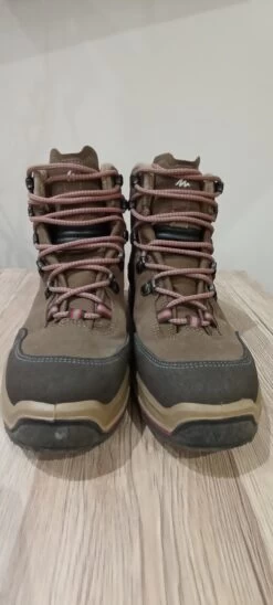 Chaussures De Randonnée Forclaz Cuir MT100 10 Chaussures De Randonnée Forclaz Cuir MT100 -Magasin De Camping En Plein Air IMG 20221205 192819