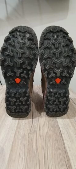 Chaussures De Randonnée Forclaz Cuir MT100 11 Chaussures De Randonnée Forclaz Cuir MT100 -Magasin De Camping En Plein Air IMG 20221205 192915