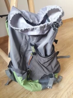 Sacs à Dos Quechua Forclaz 40 Gris -Magasin De Camping En Plein Air IMG 20230125 105923