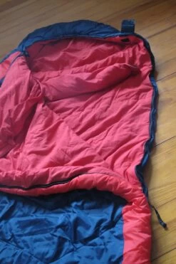 Sacs De Couchage Lestar Mount Everest Rouge -Magasin De Camping En Plein Air IMG 2530