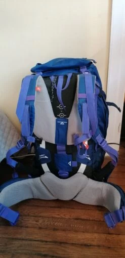 Sacs à Dos Quechua SYMBIUM ACCESS Violet 7 Sacs à Dos Quechua SYMBIUM ACCESS Violet -Magasin De Camping En Plein Air SYMBIUM 50 10 Vue cote dos