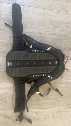 Sacs à Dos Evoc EVOC SAC À DOS PROTECTOR ENDURO NOIR 16 Noir -Magasin De Camping En Plein Air WhatsApp Image 2022 10 26 a 11.08.34