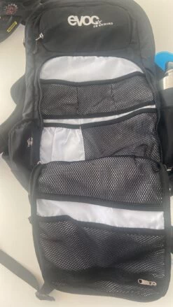 Sacs à Dos Evoc EVOC SAC À DOS PROTECTOR ENDURO NOIR 16 Noir -Magasin De Camping En Plein Air WhatsApp Image 2022 10 26 a 11.43.50