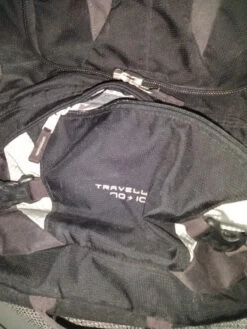 Sac Voyage Deuter 70L -Magasin De Camping En Plein Air a06404ca579b7786e43919efb76fb393