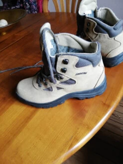 Chaussures De Randonnée Pointure 37 -Magasin De Camping En Plein Air a1a357d3b80be3202320fc16db20e9fb