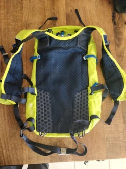 Salomon Peak 20l -Magasin De Camping En Plein Air a1fae639a8b9dc606553e0a6859d1d93