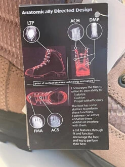 Chaussures De Trekking -Magasin De Camping En Plein Air aa69e142c09000a063558c26986f4e7f