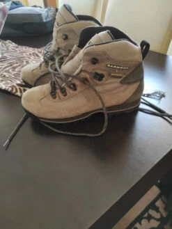 Bottes Garmont Taille 42 -Magasin De Camping En Plein Air ba50ee8016d90b4565e53dfcfa634008