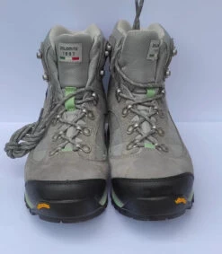 Chaussures De Trekking Dolomite Imperméables En Goretex -Magasin De Camping En Plein Air bc0a380f95b465ad934d13061fdc6de2