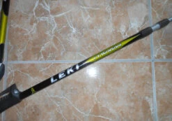 Batons De Randonnée Leki Makalu Lot De Deux 110 à 1.45 M -Magasin De Camping En Plein Air bf2d78e79c1441495feb684dca06a13b