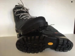 Bottes à Crampons Garmont -Magasin De Camping En Plein Air dd39c18b4df127d4dfe2e8172cb26f2d