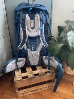 Deuter 60+10 Liters -Magasin De Camping En Plein Air ed3ae54f23ca1b739324148a27bed8e4