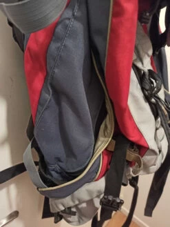 Sac De Randonnée Confortable - Deuter Sundance 65+10L - Rouge Gris -Magasin De Camping En Plein Air efce30e9edb05bf241615f1dab0f0902