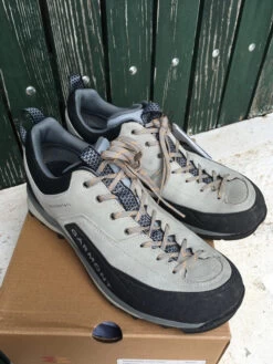 Trekking Sapatilhas Mulher Garmont 42.5 -Magasin De Camping En Plein Air f0d4f18e70a3afa32a6a7e2454a2d763