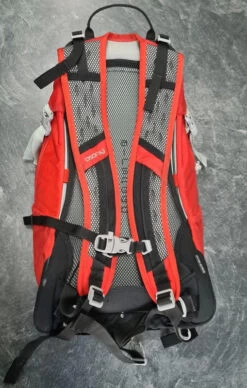 Sac Osprey Hikelite 18 -Magasin De Camping En Plein Air fef1c6587b37275dd99b1b1c9866c9be