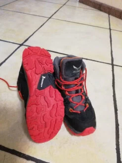 Chaussures De Randonnée Taille 34 -Magasin De Camping En Plein Air fef8abdd4042b71d21347aeeb1f3c50a