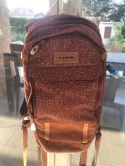 Sac à Eau Dakine 3L 8 Sac à Eau Dakine 3L -Magasin De Camping En Plein Air product picture A403CAA9 351F 44AD 8D72 9BE916FFCF87 jpeg