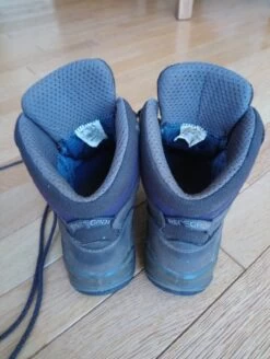 Chaussures Randonnée Lowa 37 -Magasin De Camping En Plein Air product picture DSC 0221 JPG