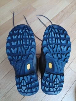 Chaussures Randonnée Lowa 37 -Magasin De Camping En Plein Air product picture DSC 0224 JPG