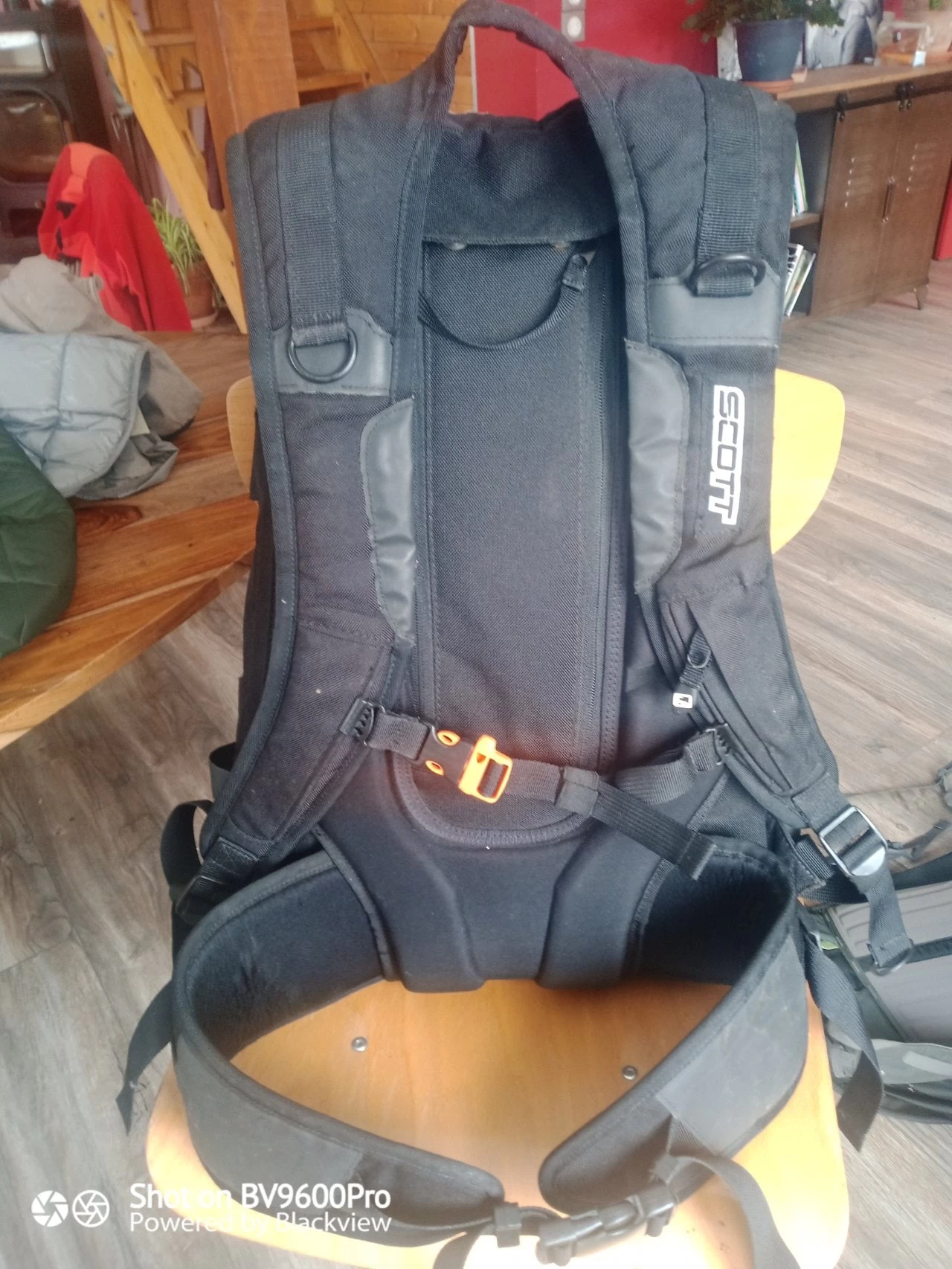 Sac à Dos Noir Scott 25 Litres 4 Sac à Dos Noir Scott 25 Litres – Image 2